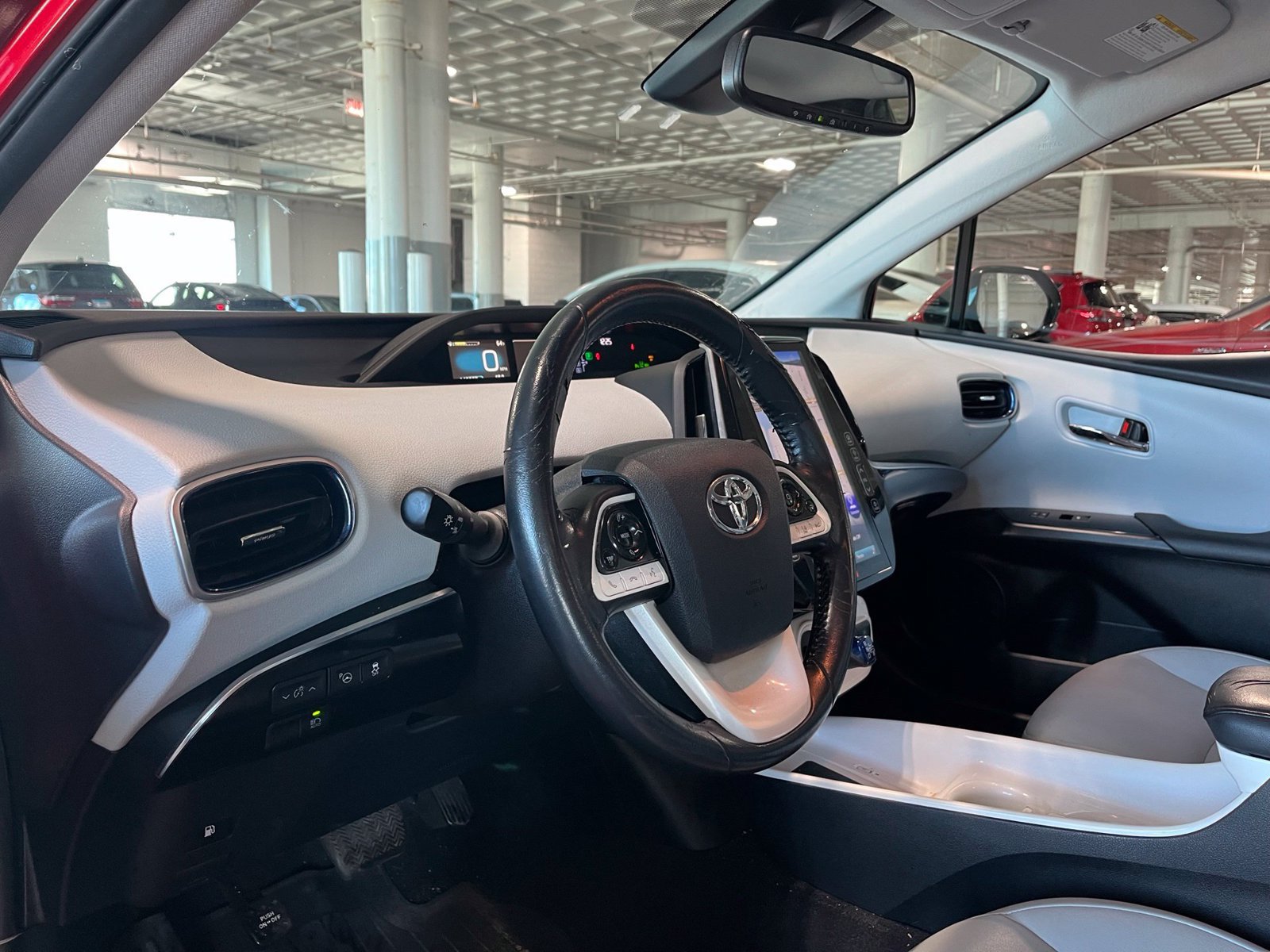 Used 2018 Toyota Prius Four Touring w/ Premium Convenience Package FWD image 16