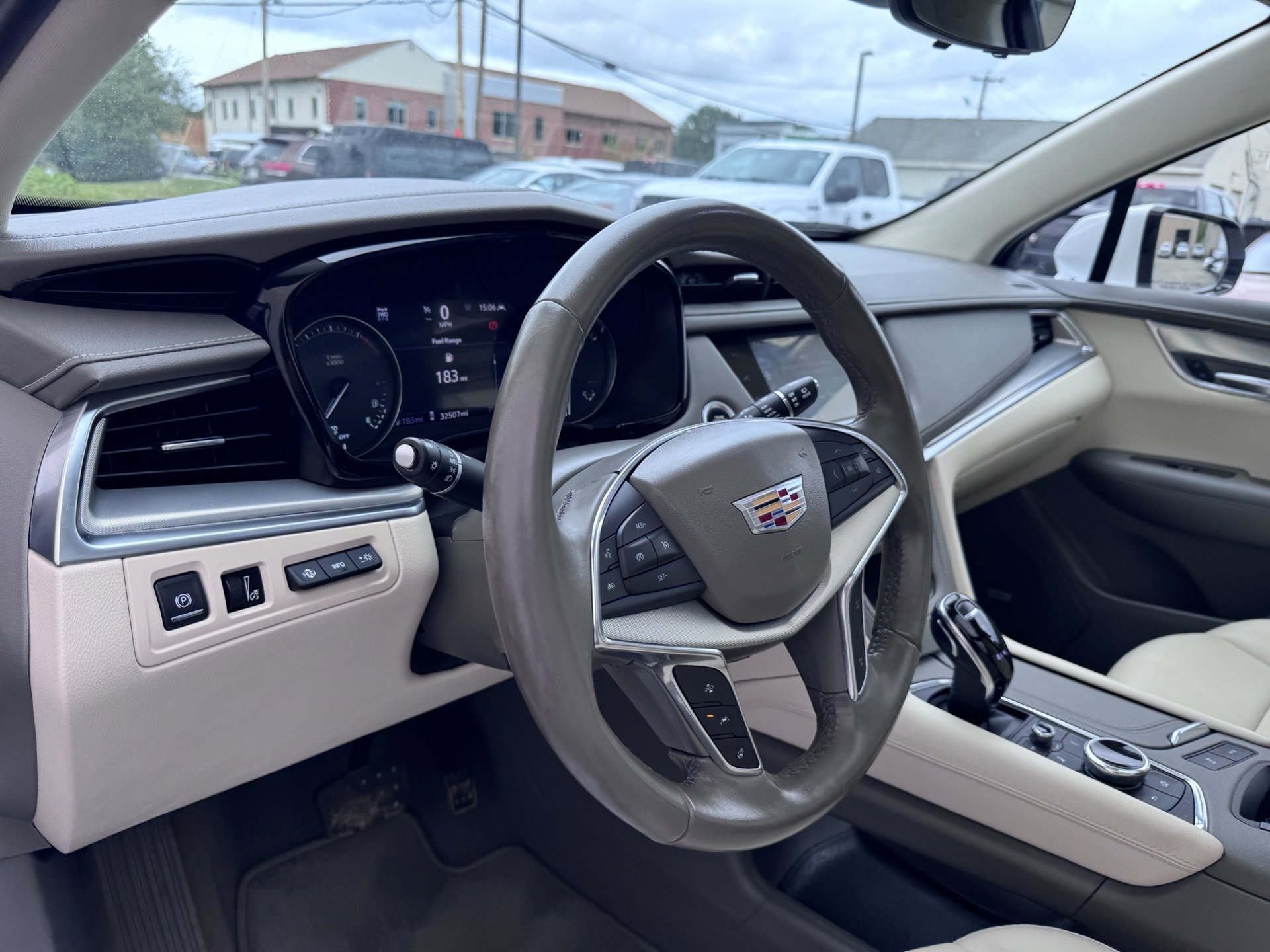 Used 2021 Cadillac XT5 Premium Luxury image 22