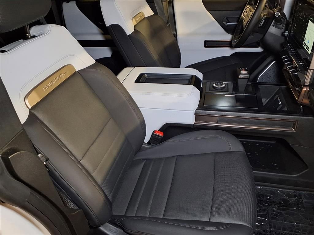 Used 2025 GMC Hummer EV 2X image 23