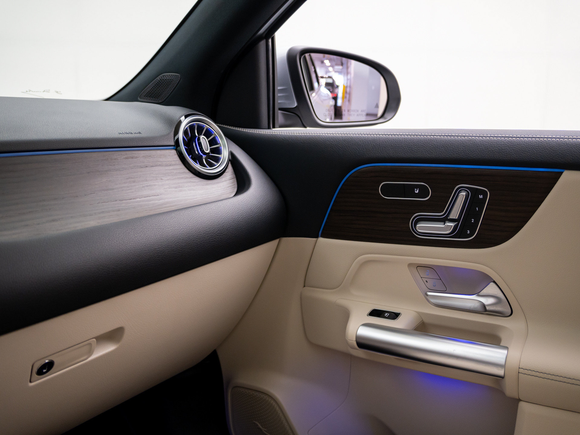 New 2026 Mercedes-Benz GLA 250 4MATIC image 32