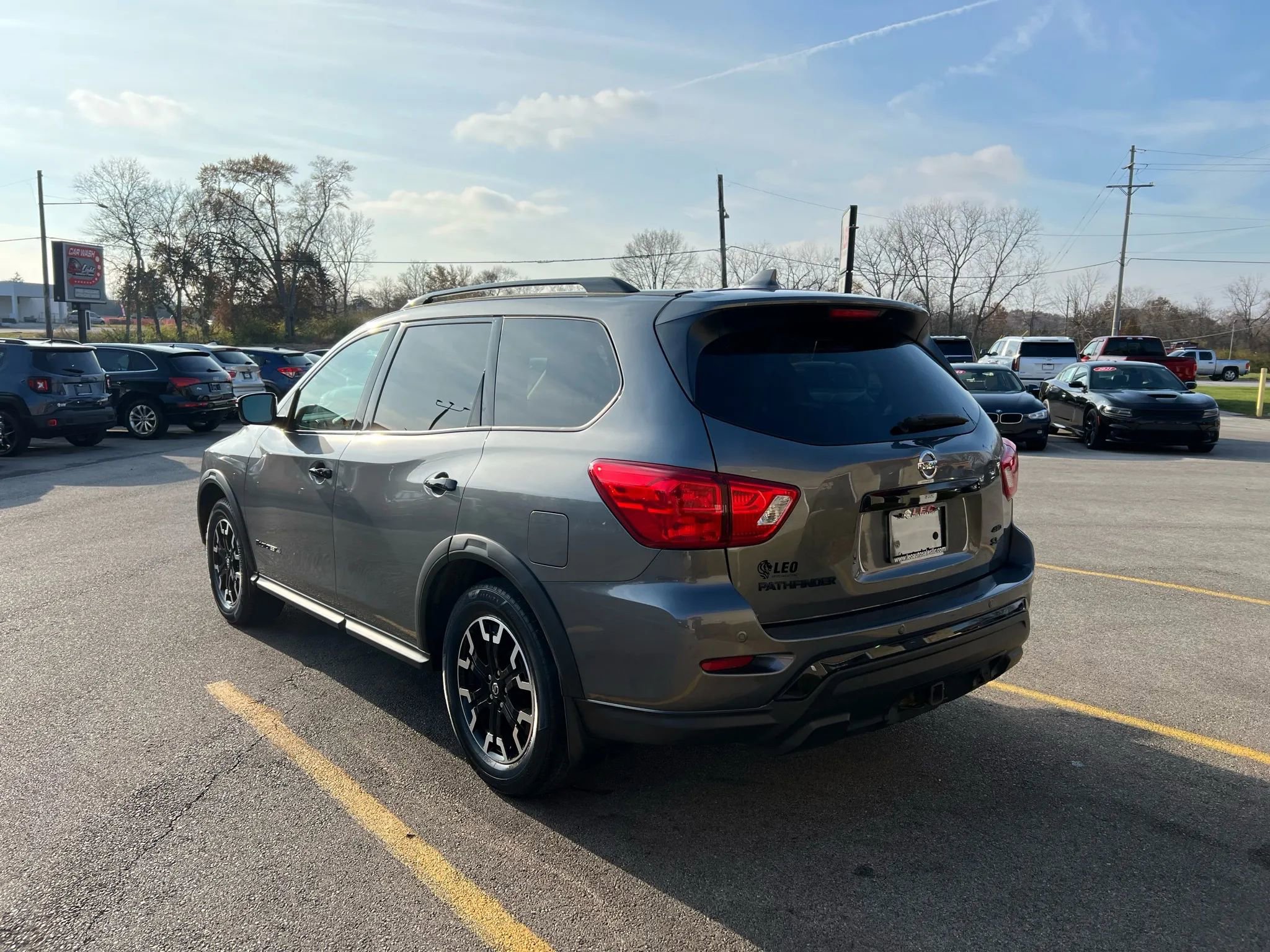 Used 2020 Nissan Pathfinder SL image 7