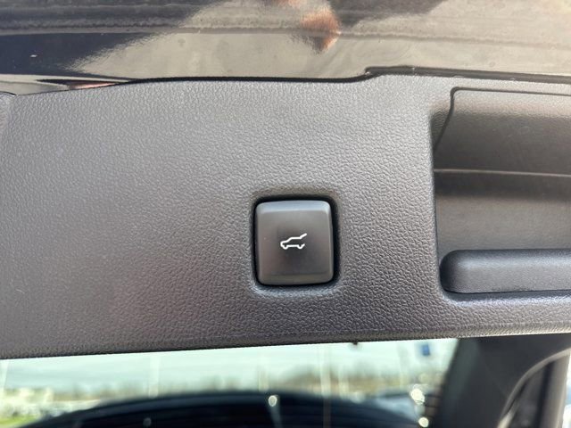 Used 2025 Ford Escape Platinum AWD/4WD image 14