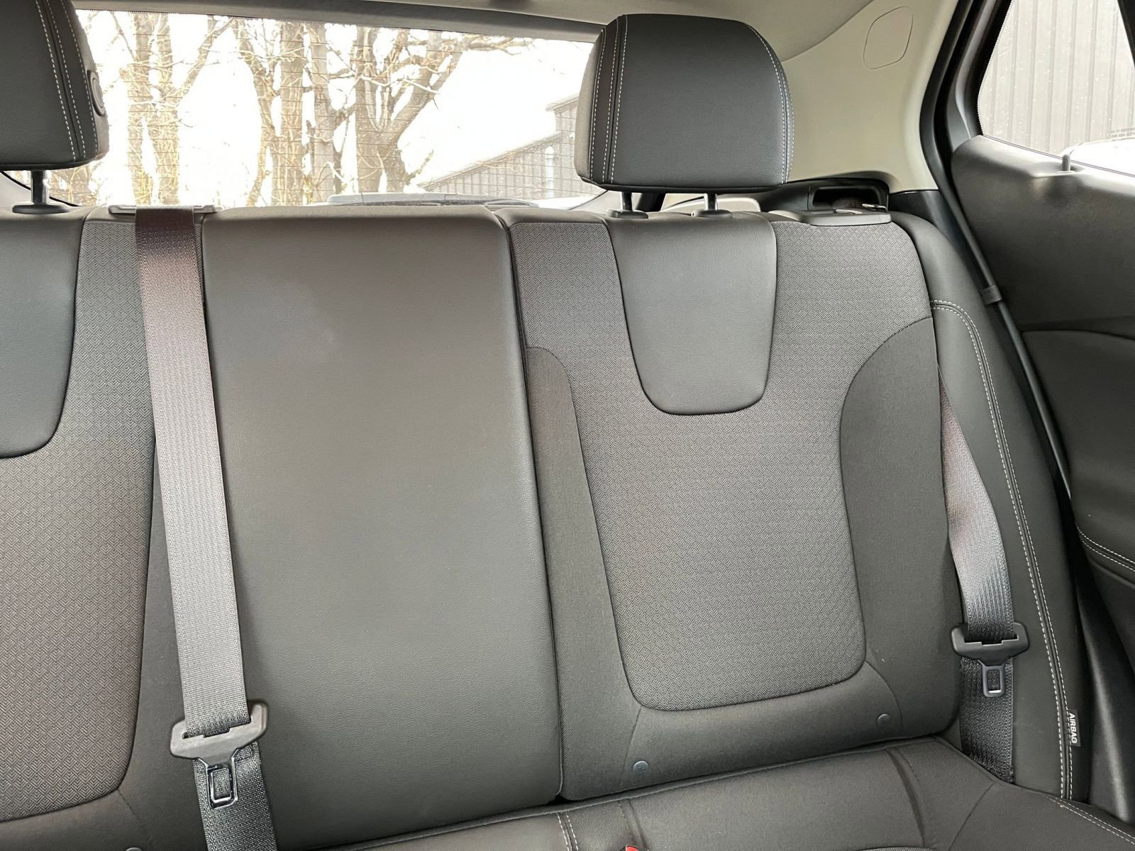 Used 2025 Buick Encore GX Preferred image 36