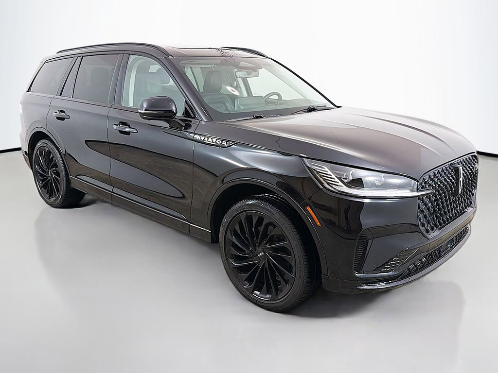 Used 2025 Lincoln Aviator Reserve w/ Jet Appearance Package image 42