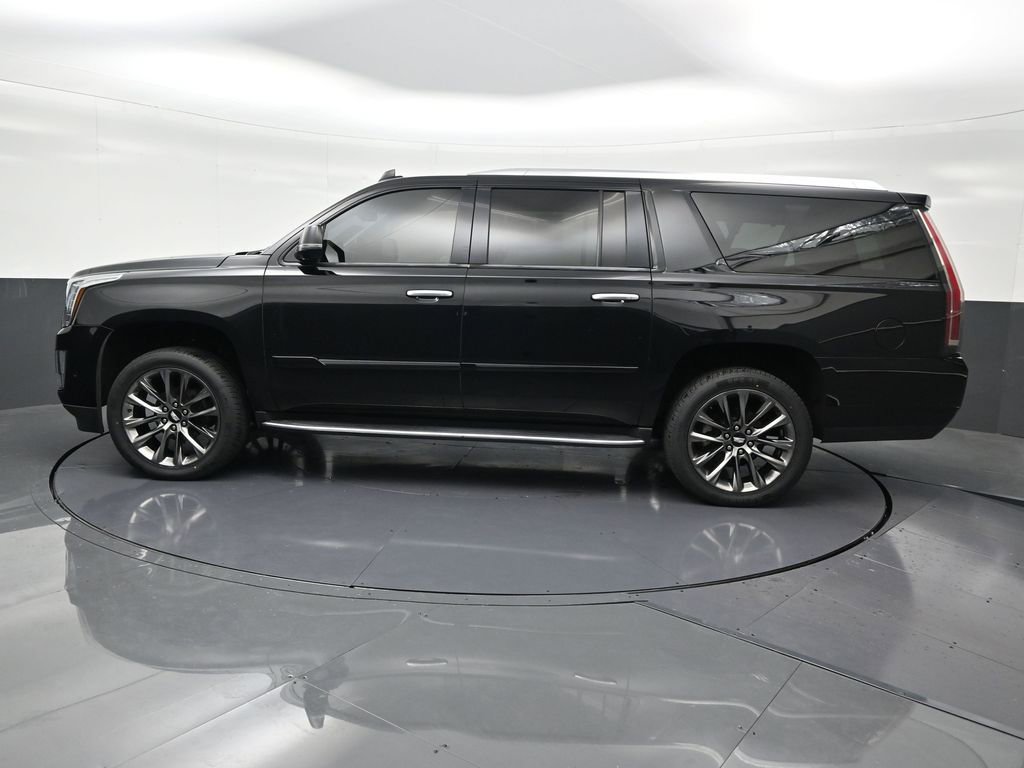 Used 2019 Cadillac Escalade ESV Luxury w/ Escalade Sport Edition image 2