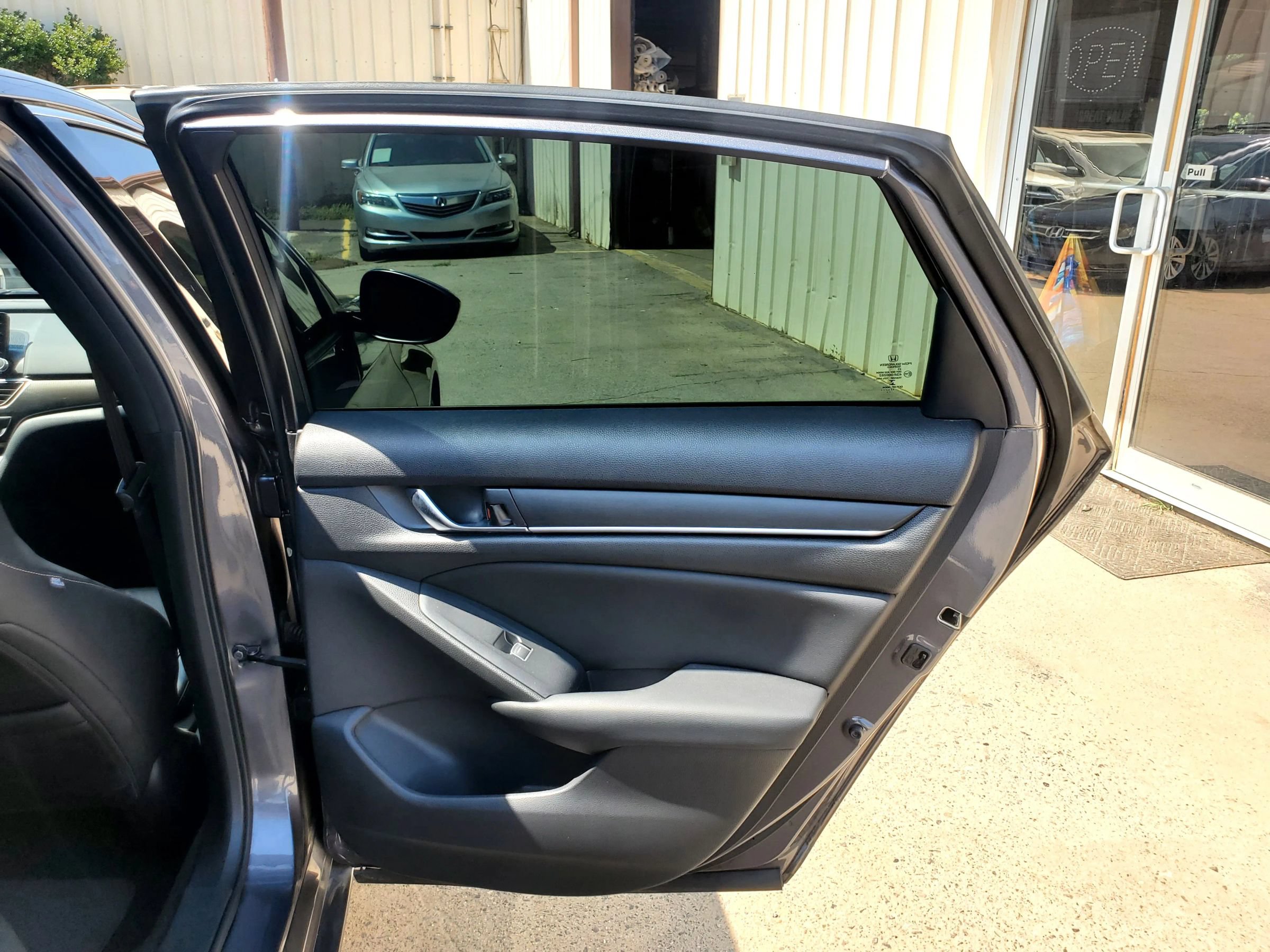 Used 2018 Honda Accord Sport image 23