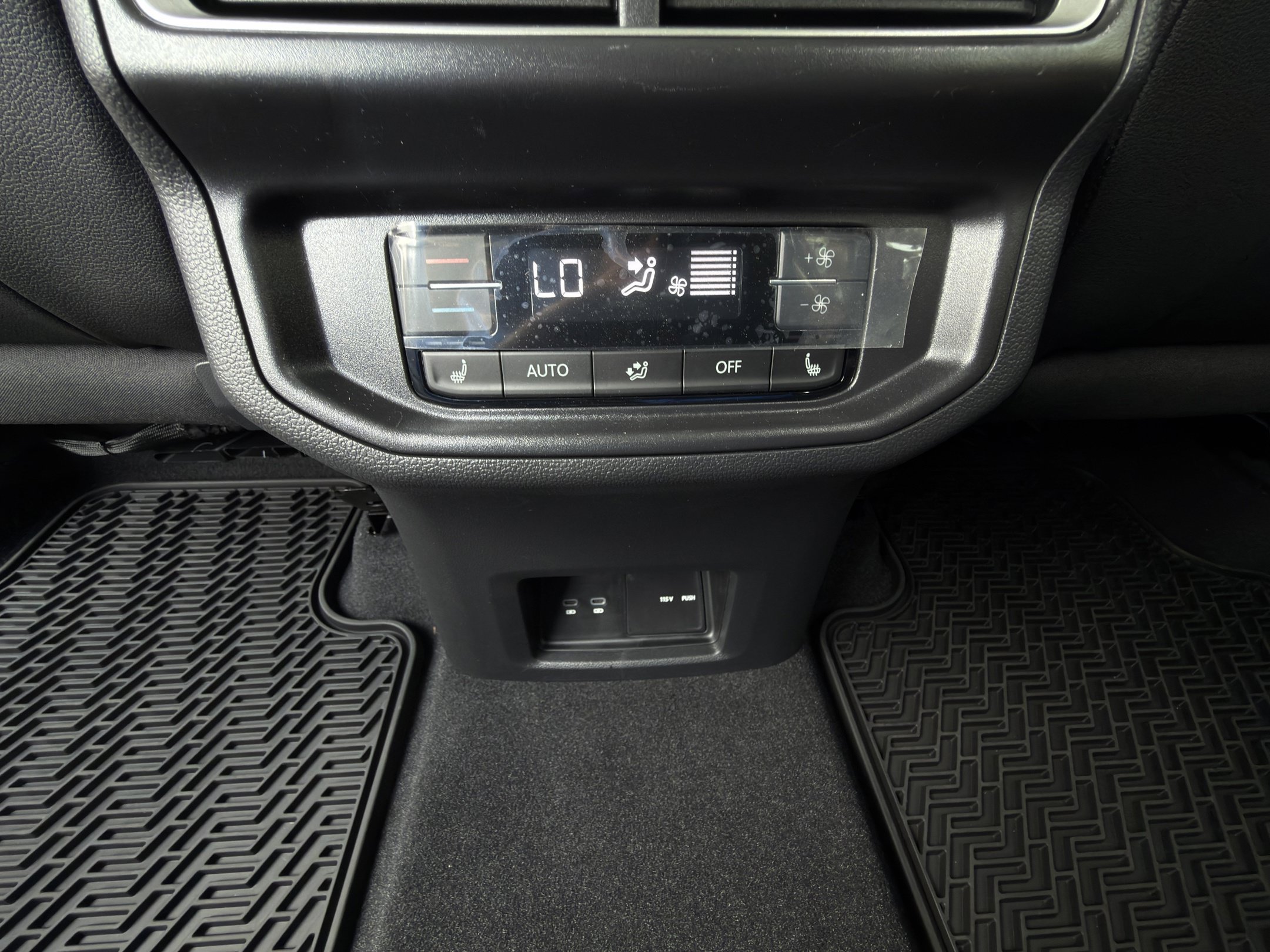 Certified 2026 Volkswagen Atlas SEL AWD/4WD image 22