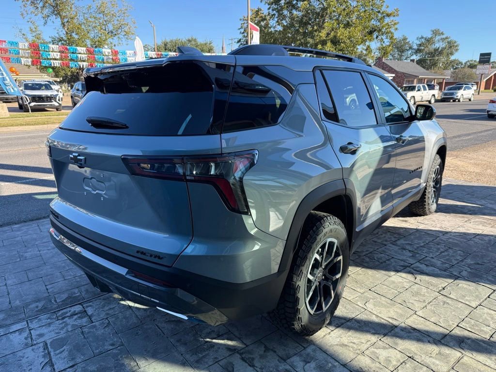 New 2026 Chevrolet Equinox ACTIV w/ Convenience Package III FWD image 4