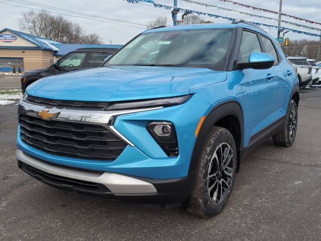 New 2026 Chevrolet TrailBlazer LT w/ Convenience Package AWD/4WD image 3