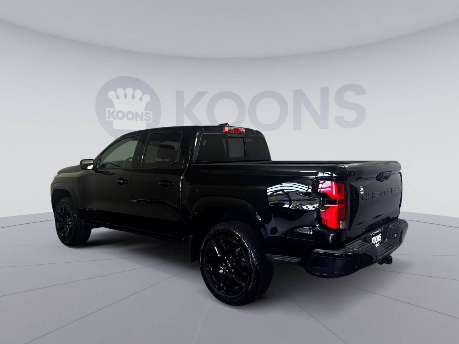 Used 2024 Chevrolet Colorado Z71 w/ Z71 Convenience Package 2 AWD/4WD image 4