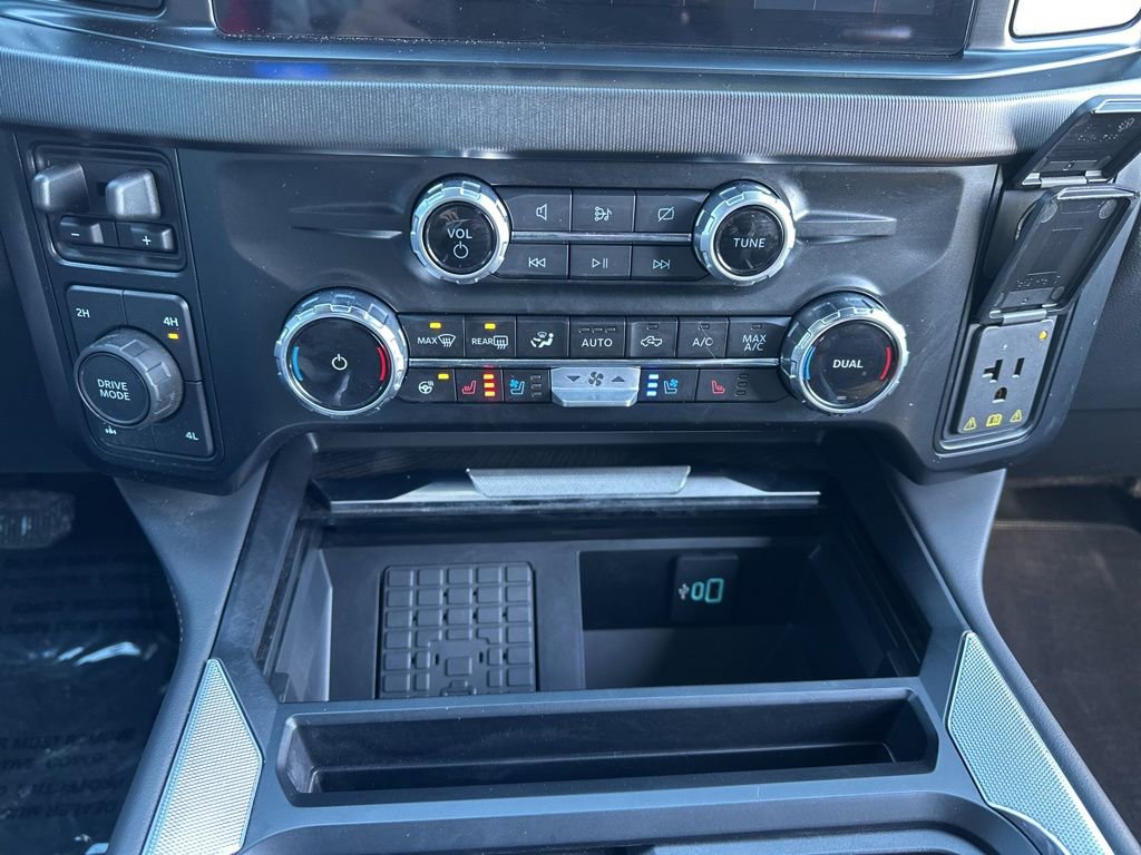 Used 2024 Ford F350 Platinum w/ FX4 Off-Road Package image 53