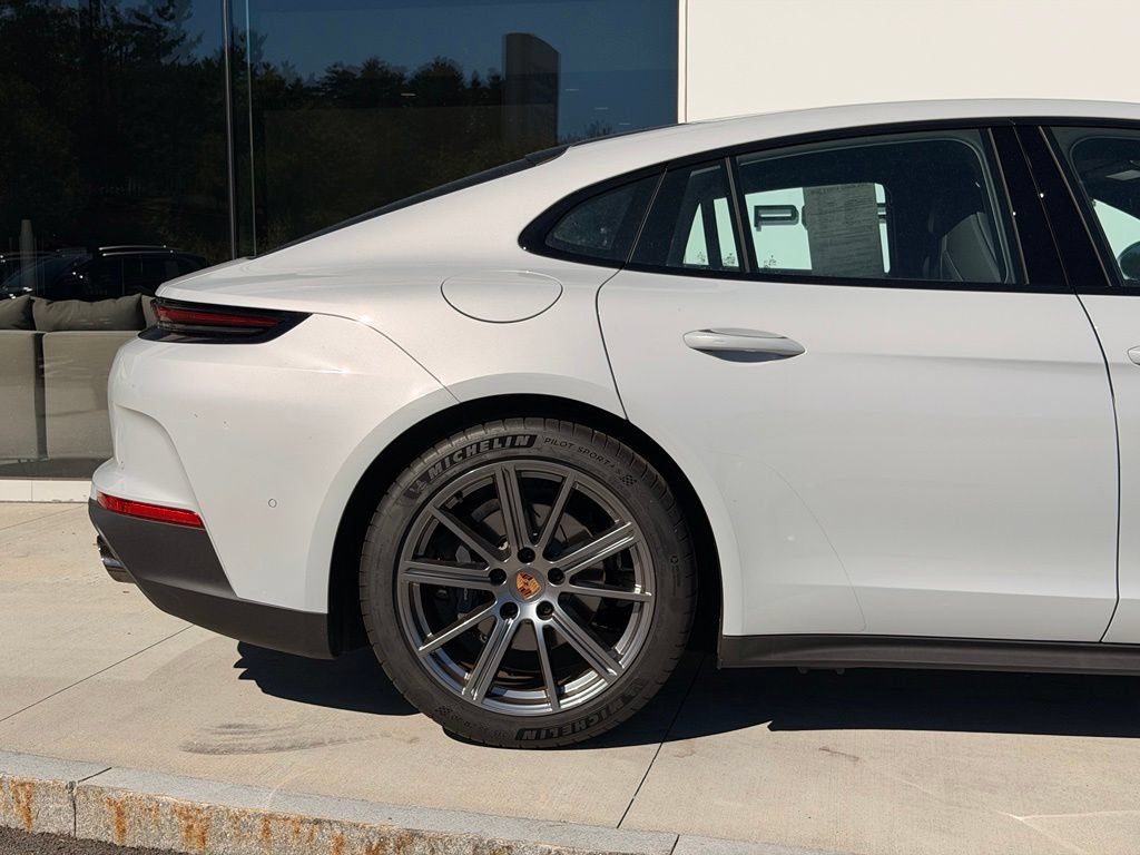 Used 2025 Porsche Panamera 4 AWD/4WD image 9