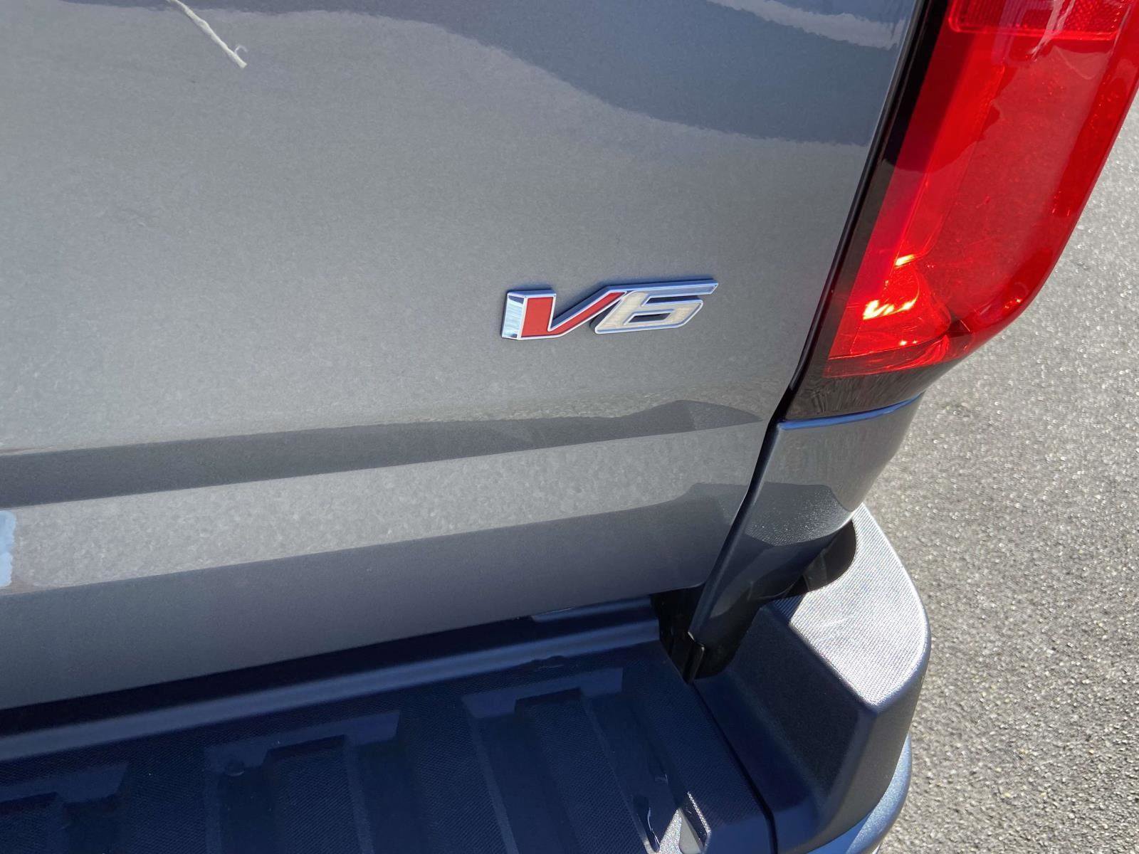 Used 2022 Chevrolet Colorado Z71 image 30