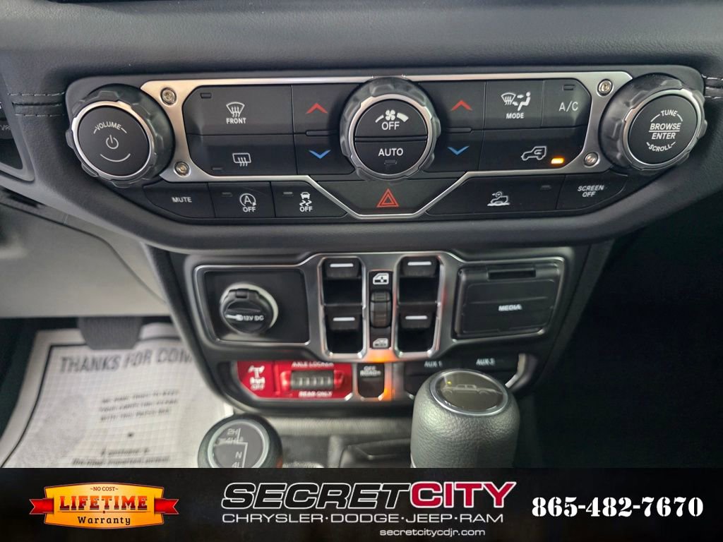 New 2025 Jeep Gladiator Mojave image 23