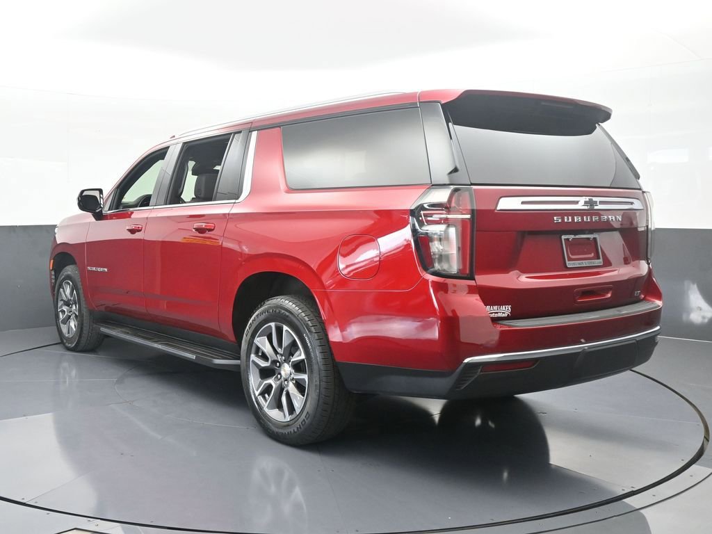 Used 2024 Chevrolet Suburban LT image 4