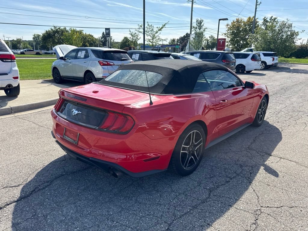 Used 2018 Ford Mustang Premium RWD image 5