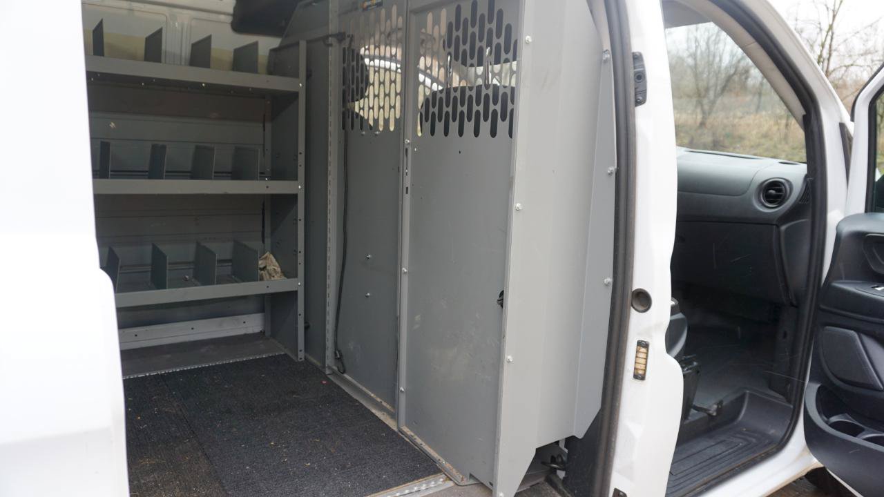 Used 2020 Mercedes-Benz Metris w/ Safety Package image 23
