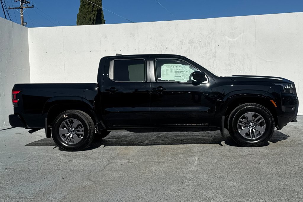 New 2026 Nissan Frontier SV w/ SV Convenience Package RWD image 3