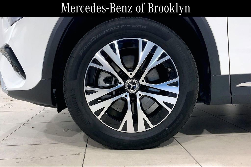 Certified 2025 Mercedes-Benz GLA 250 4MATIC image 10