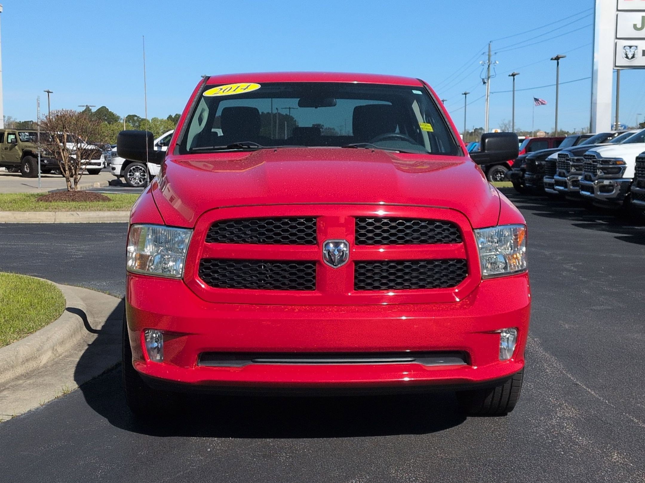 Used 2014 RAM 1500 Express image 2