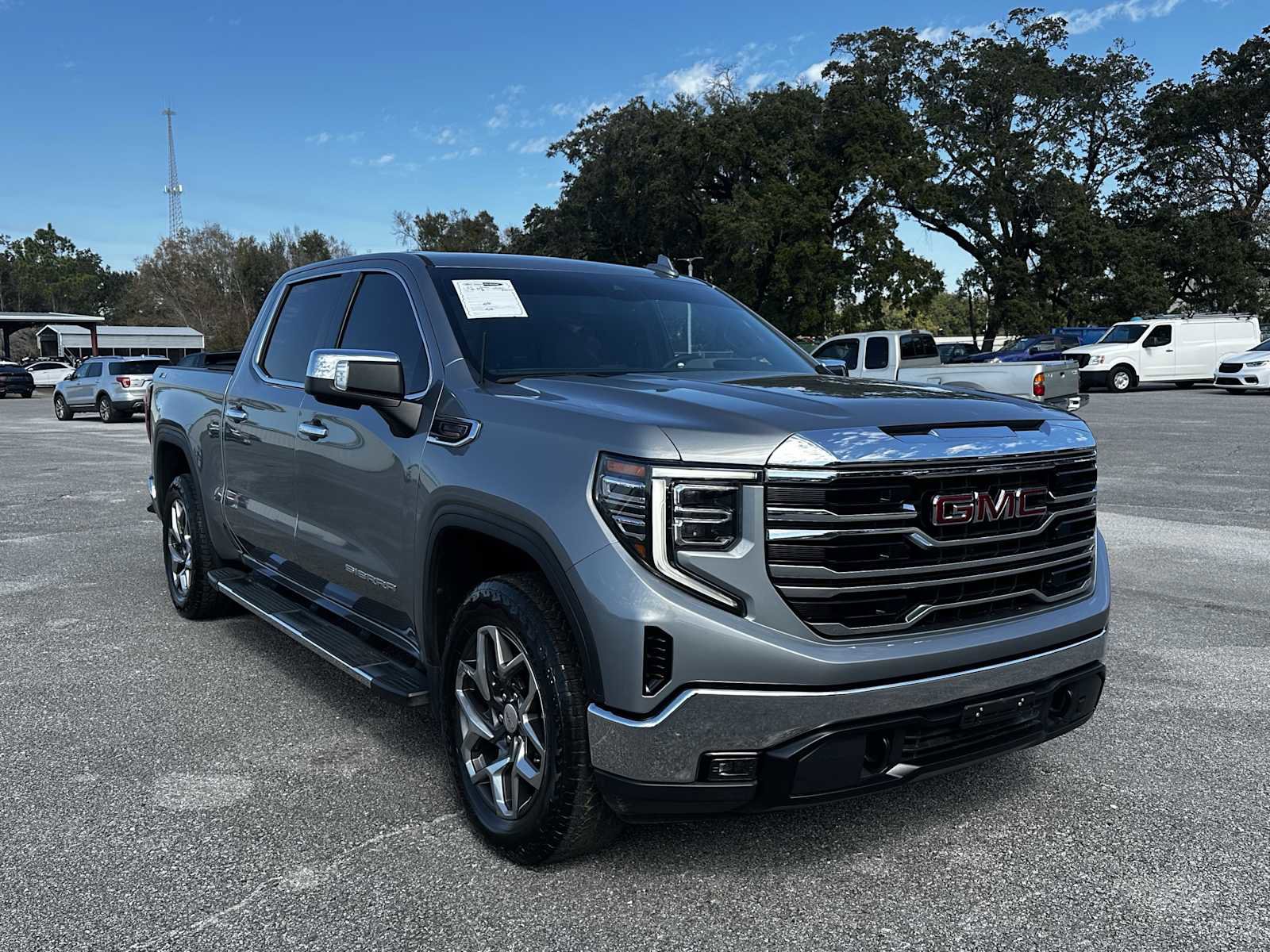 Used 2023 GMC Sierra 1500 SLT w/ SLT Premium Package image 2