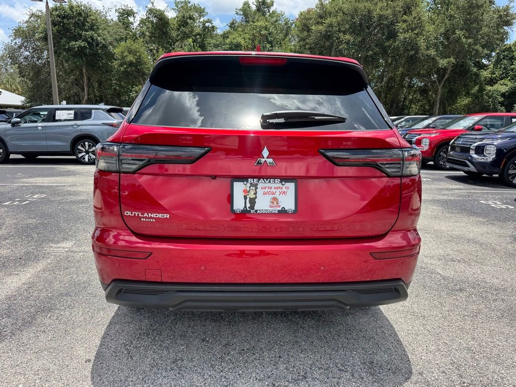 New 2025 Mitsubishi Outlander ES image 7