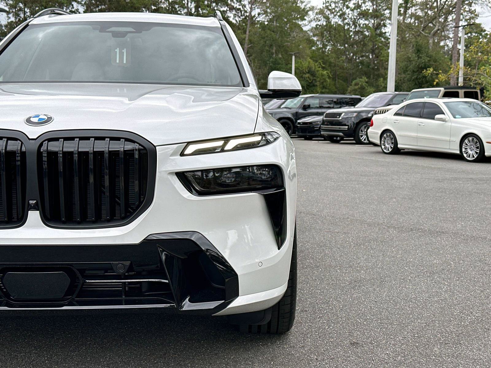 New 2026 BMW X7 xDrive40i w/ M Sport Package image 9