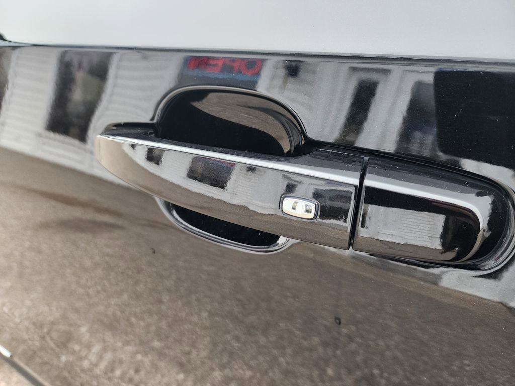 Certified 2023 GMC Terrain SLE w/ Driver Convenience Package image 22