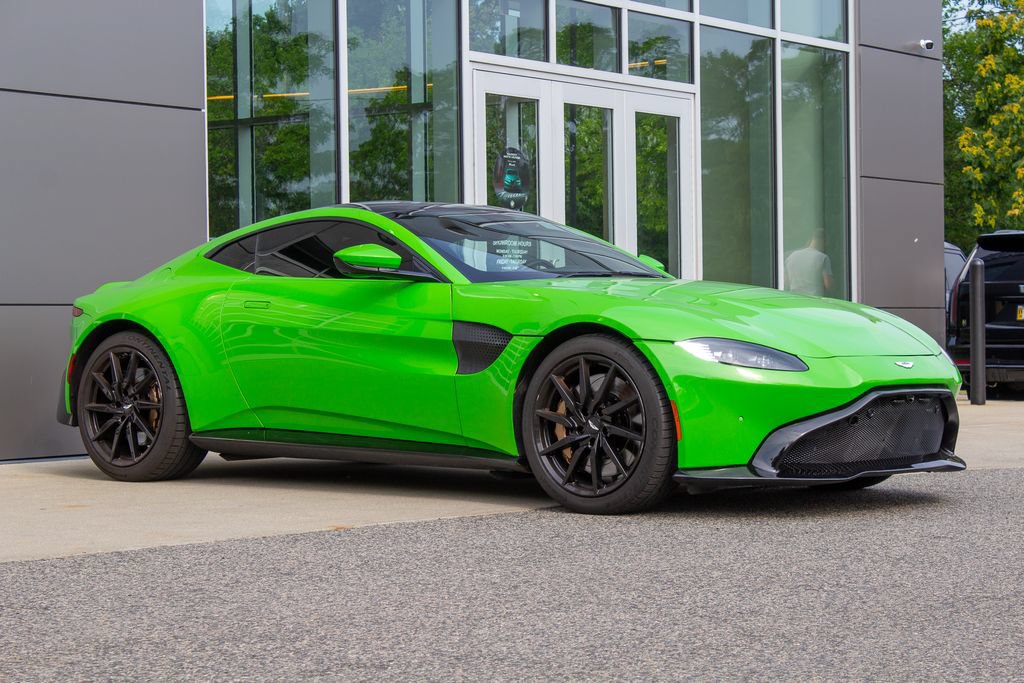 Used 2019 Aston Martin V8 Vantage Coupe RWD image 3
