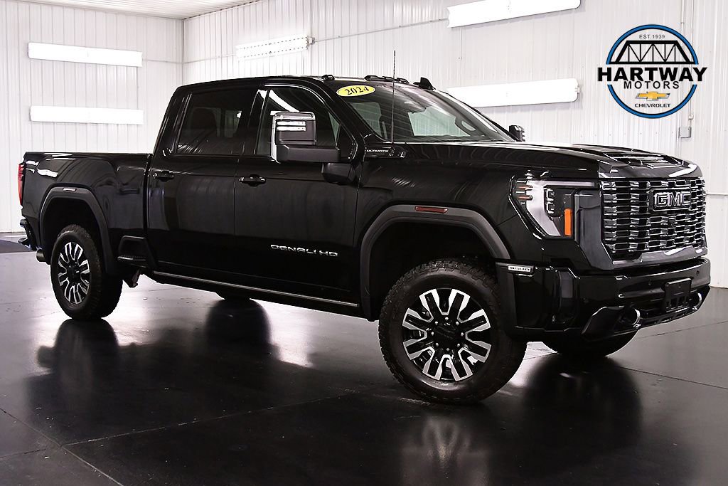 Used 2024 GMC Sierra 3500 Denali Ultimate AWD/4WD image 1
