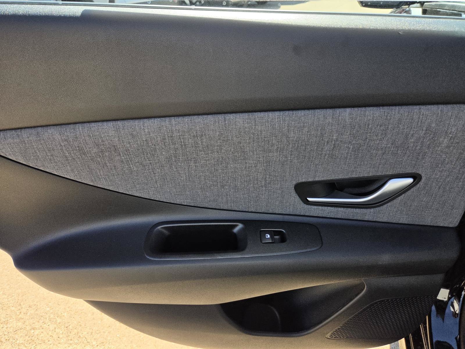 New 2026 Hyundai Elantra SEL Sport FWD image 9