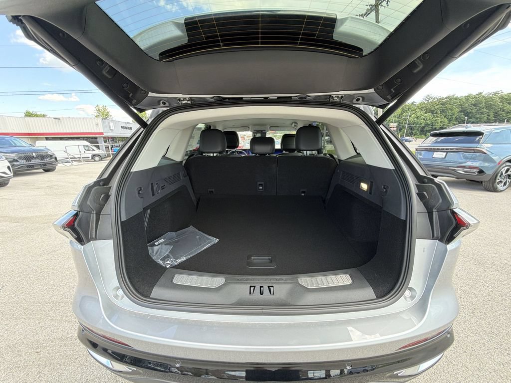 New 2026 Lincoln Nautilus Premier AWD/4WD image 24