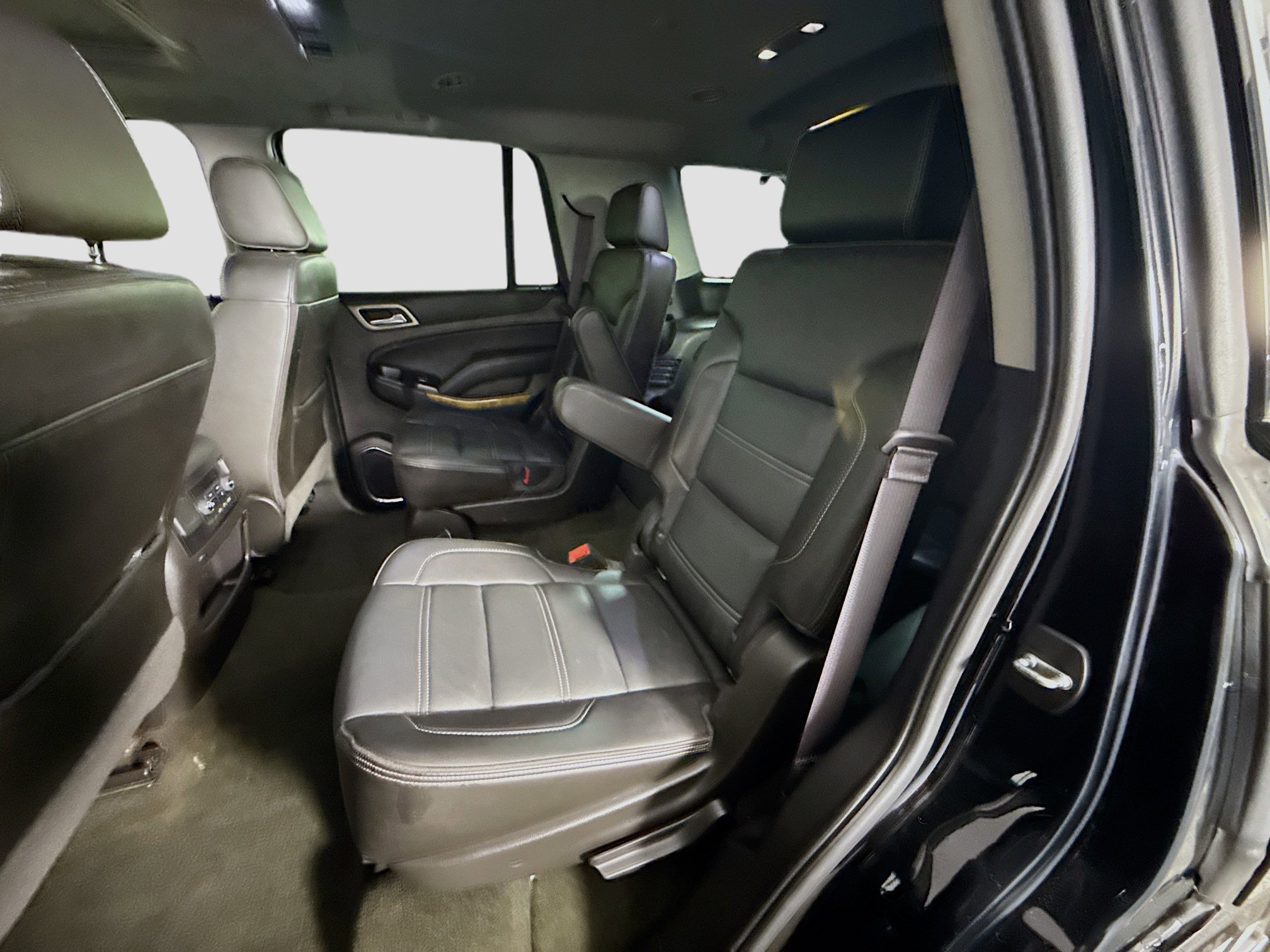 Used 2017 GMC Yukon Denali w/ Open Road Package image 25