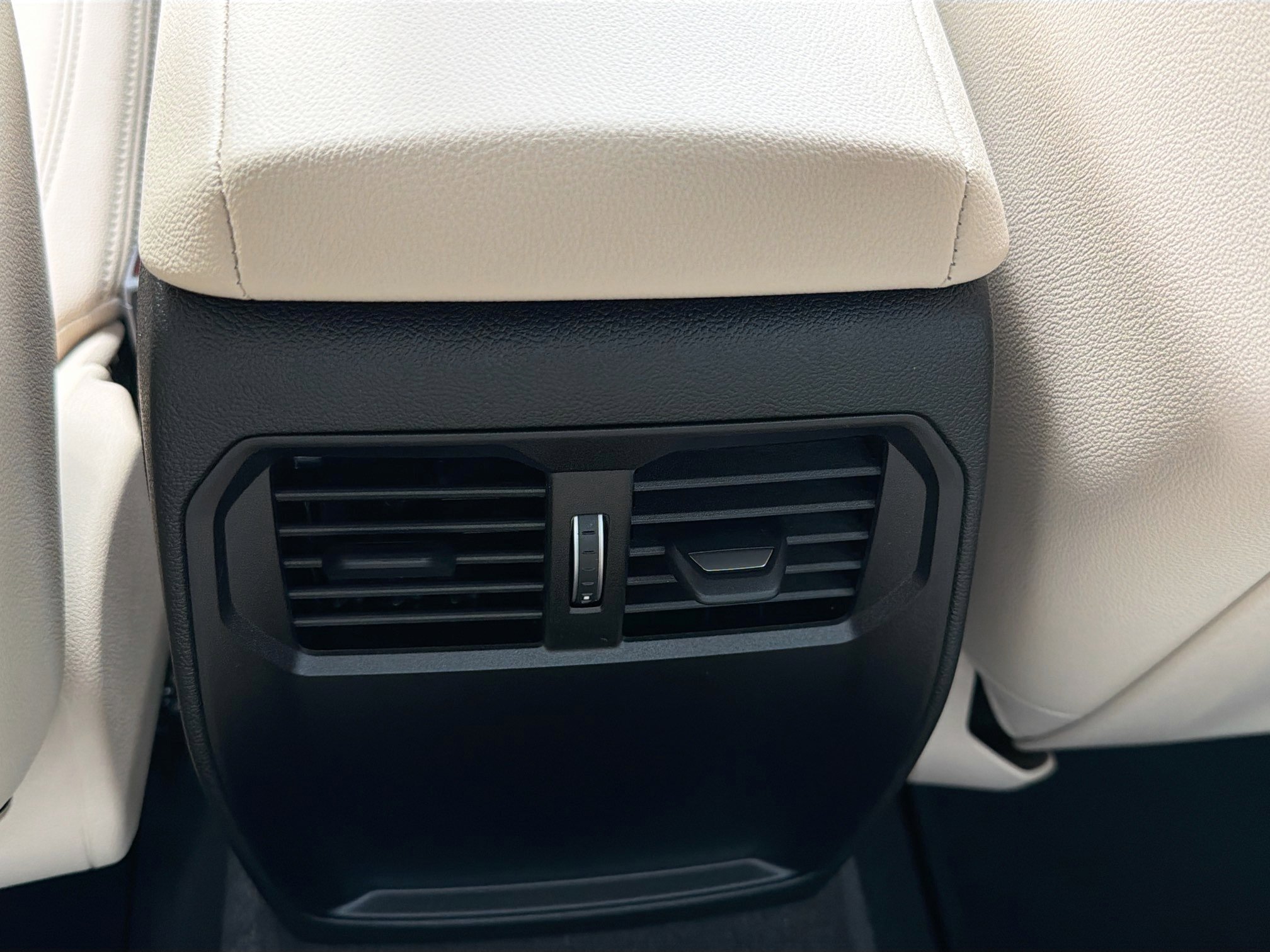 New 2026 BMW 230i Coupe w/ Parking Assistance Package image 18