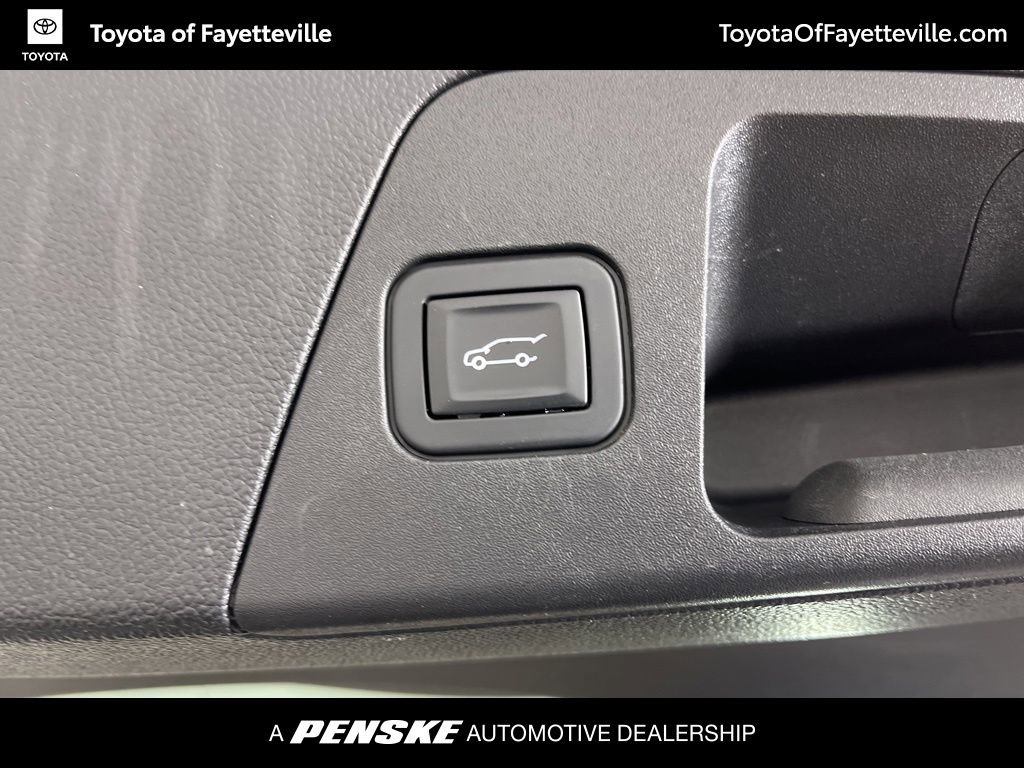 Used 2019 Buick Envision Essence image 9