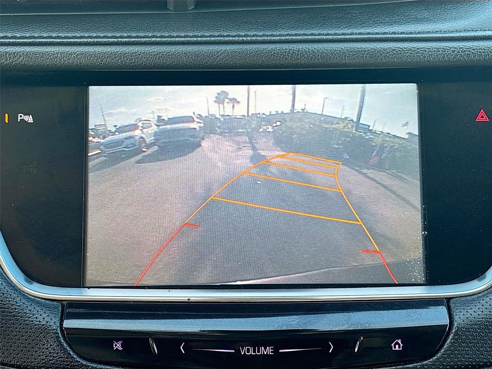 Used 2017 Cadillac XT5 Luxury w/ Driver Awareness Package image 15