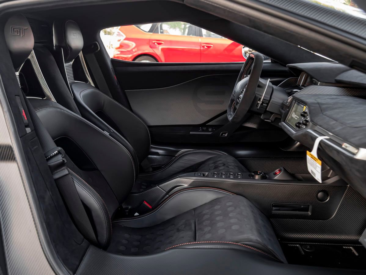 Used 2019 Ford GT RWD image 33