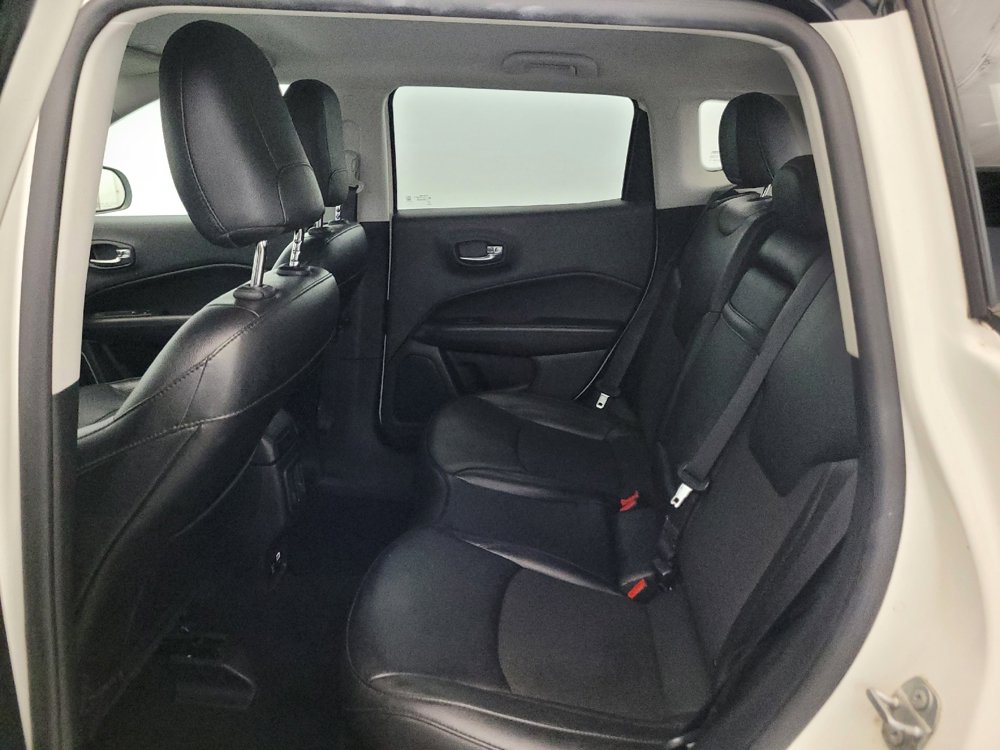 Used 2019 Jeep Compass Latitude AWD/4WD image 18