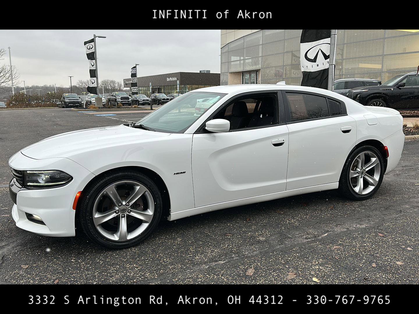 Used 2017 Dodge Charger R/T image 3