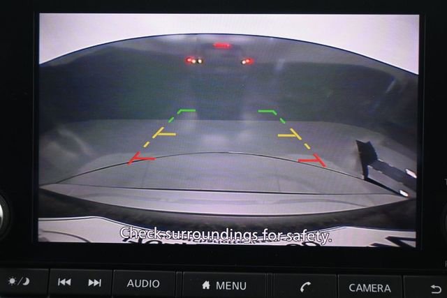 Used 2025 Nissan Rogue S FWD image 13