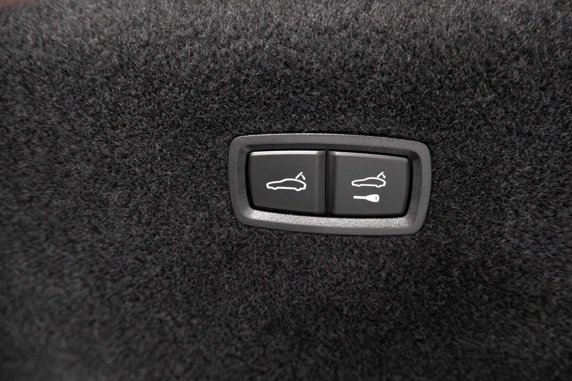 Used 2023 Audi RS e-tron GT image 45