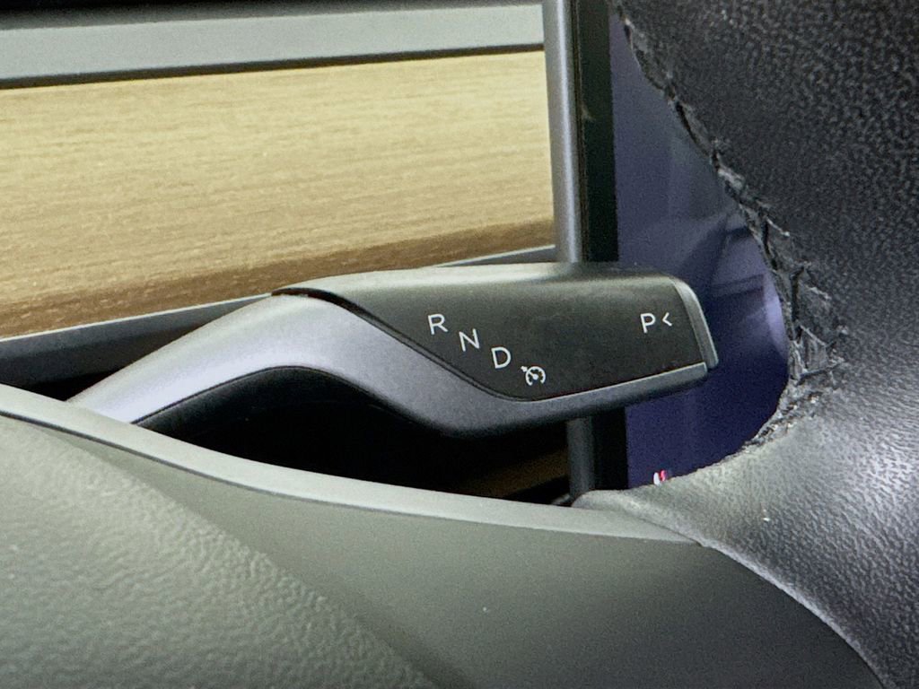 Used 2020 Tesla Model 3 Standard Range Plus image 14