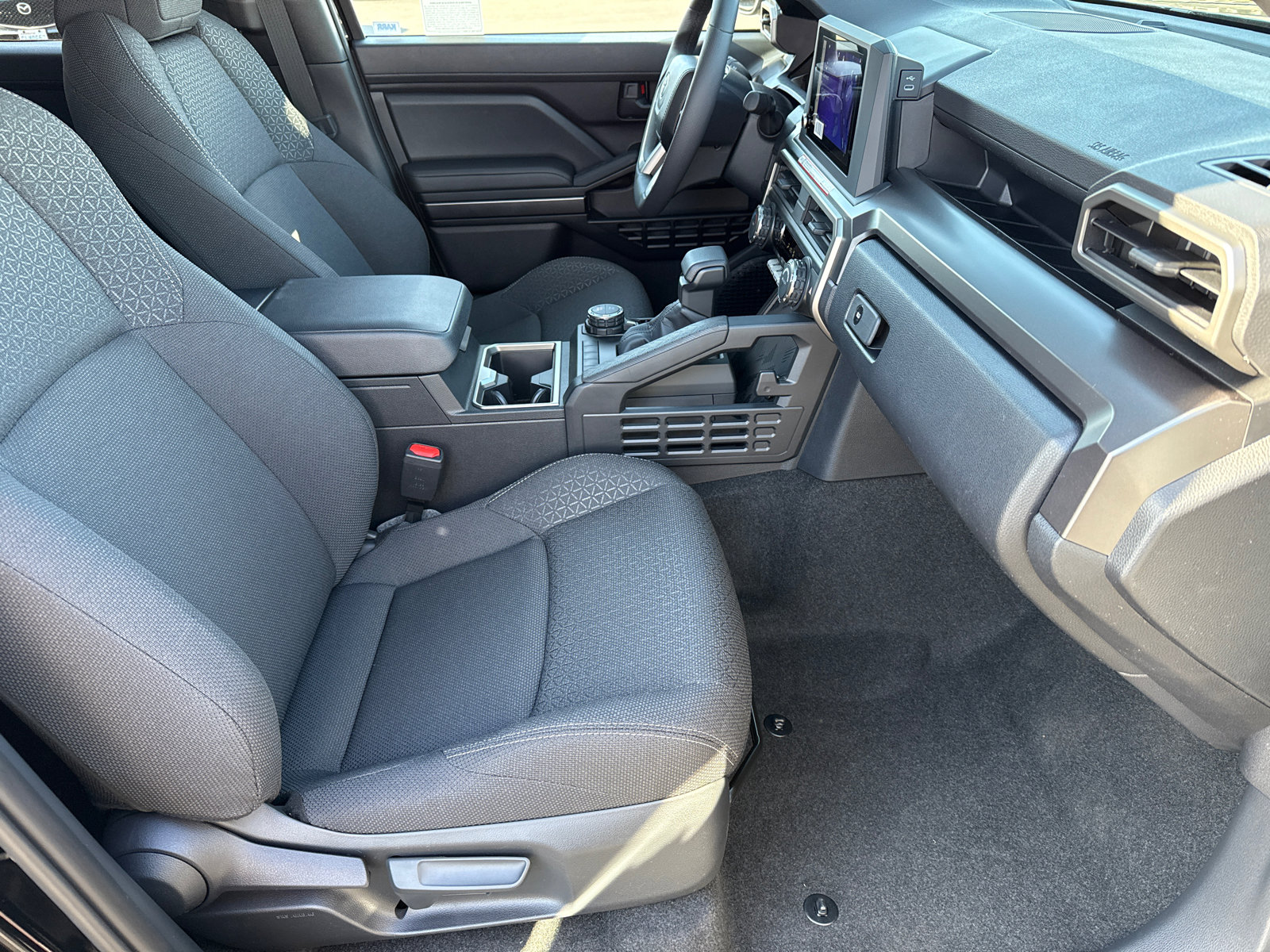 New 2026 Toyota 4Runner SR5 AWD/4WD image 16