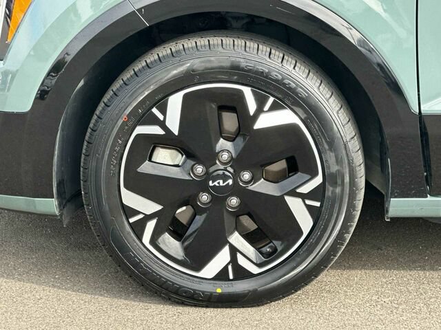 Used 2023 Kia Niro Wind FWD image 35