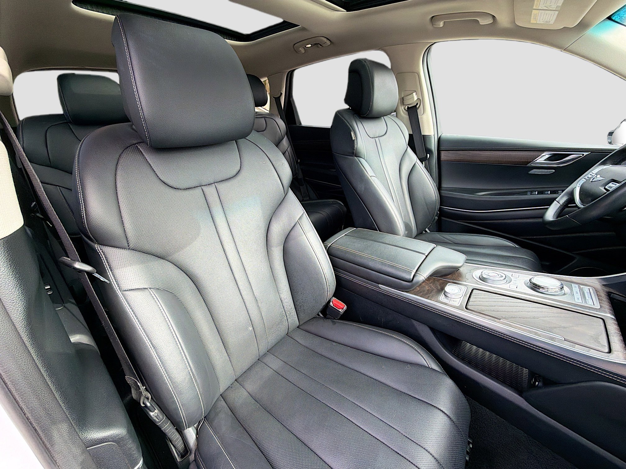 Used 2024 Genesis GV80 3.5T image 16