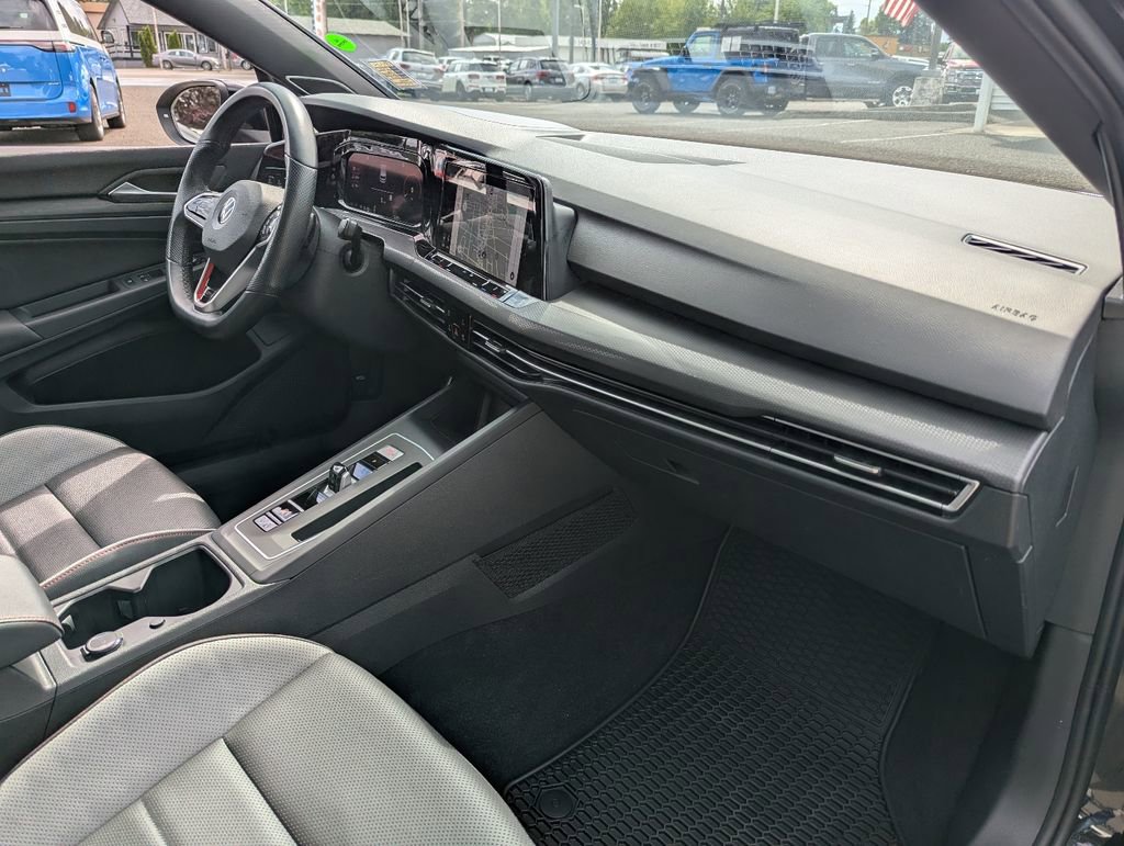 Used 2022 Volkswagen GTI Autobahn FWD image 37