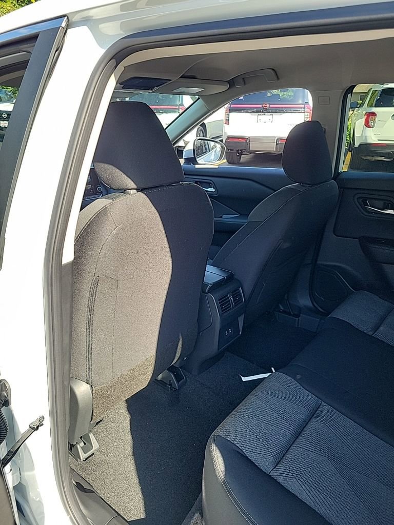 New 2026 Nissan Rogue SV image 16