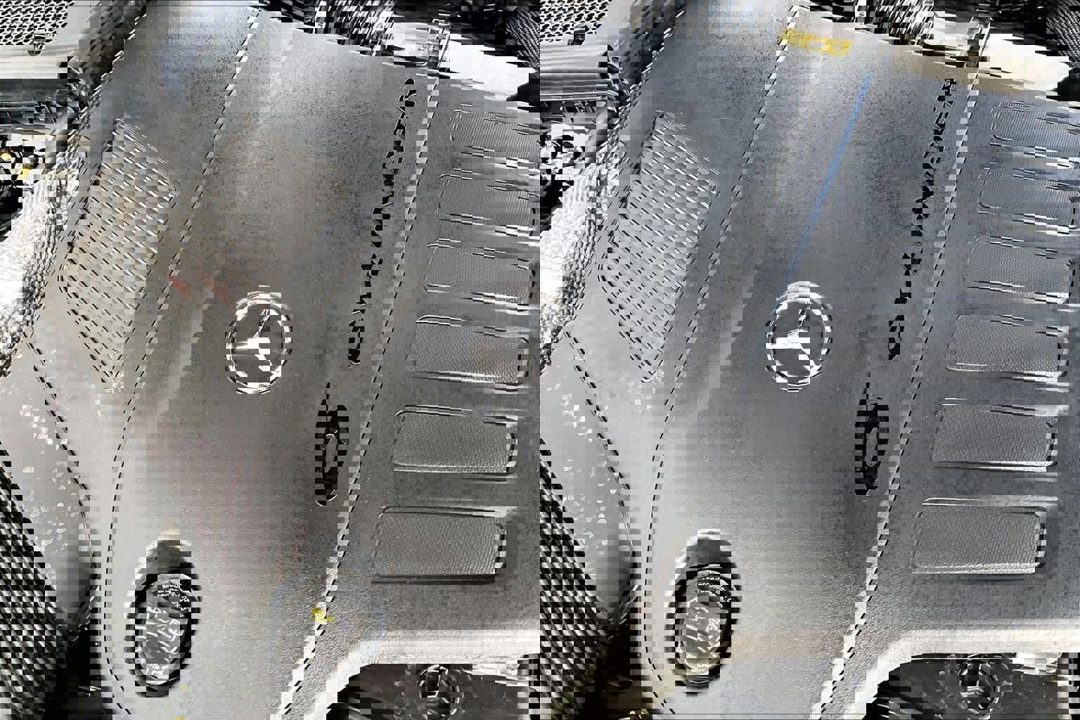 Certified 2022 Mercedes-Benz S 500 4MATIC w/ AMG Line Package image 33