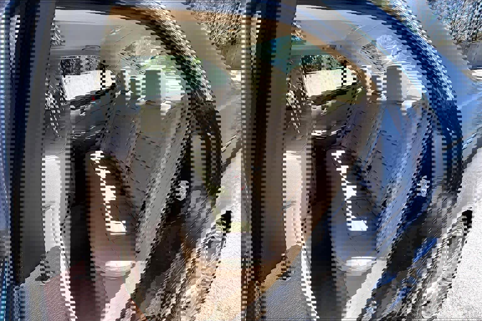 Used 2014 Mercedes-Benz E 350 4MATIC Sedan image 20