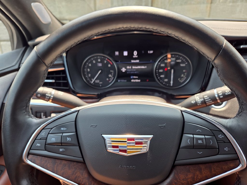 Used 2024 Cadillac XT5 Premium Luxury w/ Technology Package AWD/4WD image 20